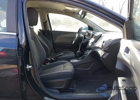 2015 Chevrolet Sonic Lt Auto из США, поврежденный, VIN 1G1JC5SG1F4215478